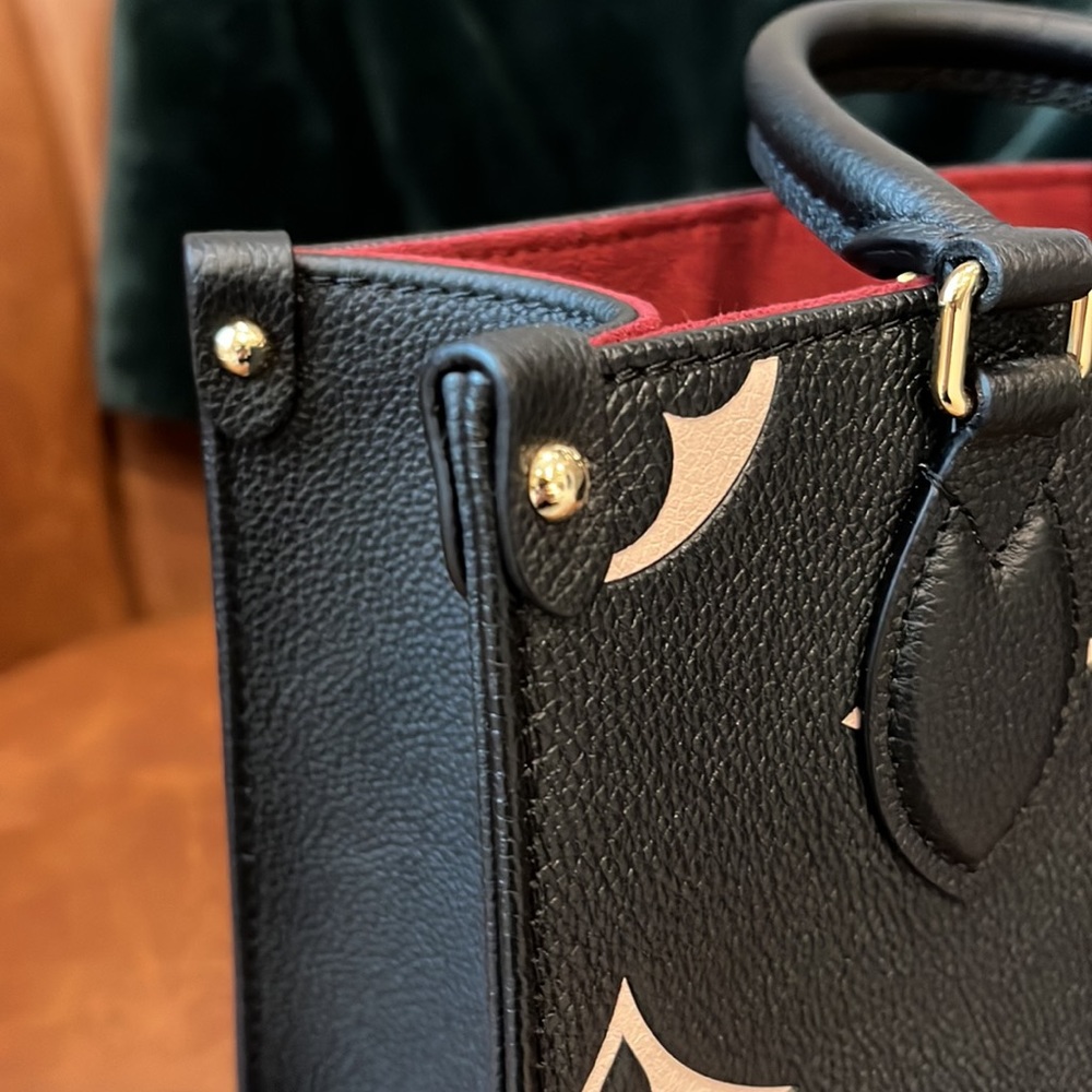 🎉SOLD 🎉 BRAND NEW, Authentic Louis Vuitton ONTHEGO PM Tote - Picture 8 of 14